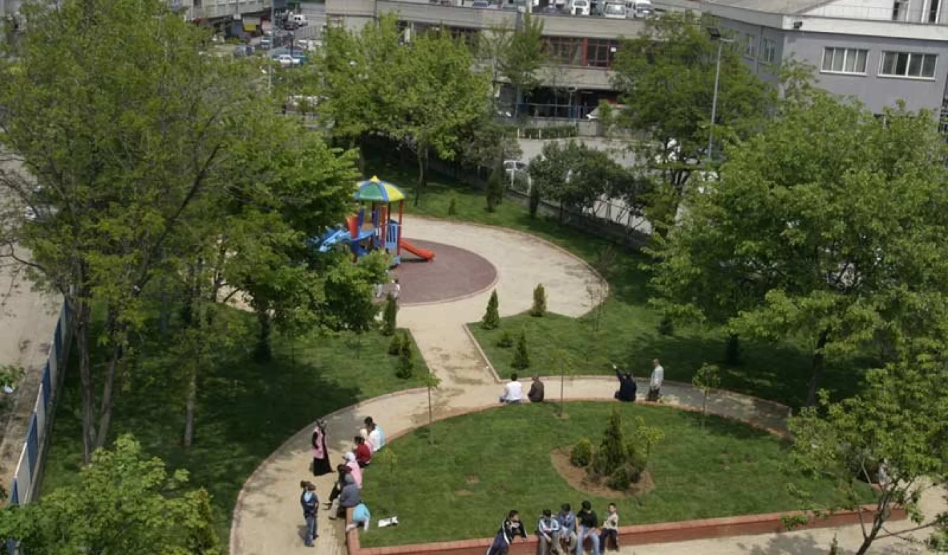 Küçükçekmece Belediyesi Fevzi Çakmak Parkı Revizyon ve Yeşil Alan Düzenleme İşi