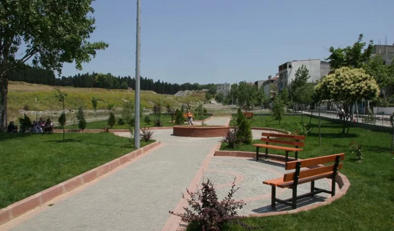 Küçükçekmece Belediyesi Söğütlüçeşme Kardeşlik Parkı Revizyon ve Yeşil Alan Düzenleme İşi